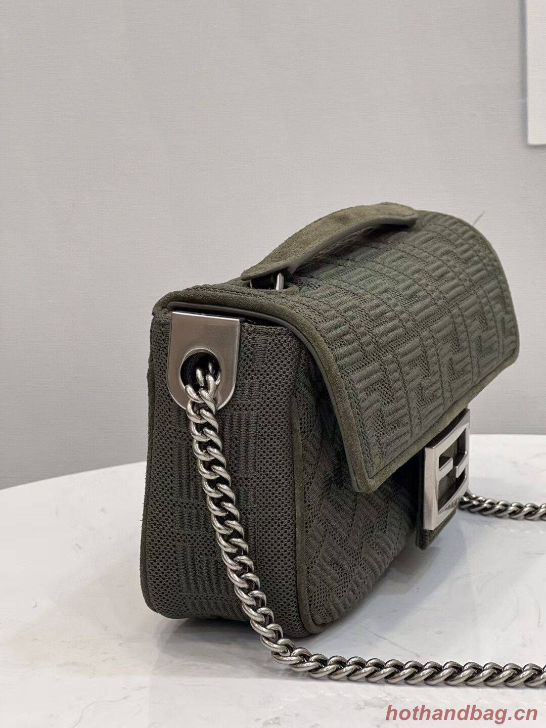 FENDI MIDI BAGUETTE CHAIN FF fabric bag 8BR793 Green FENDI MIDI BAGUETTE CHAIN FF fabric bag 8BR793 Green