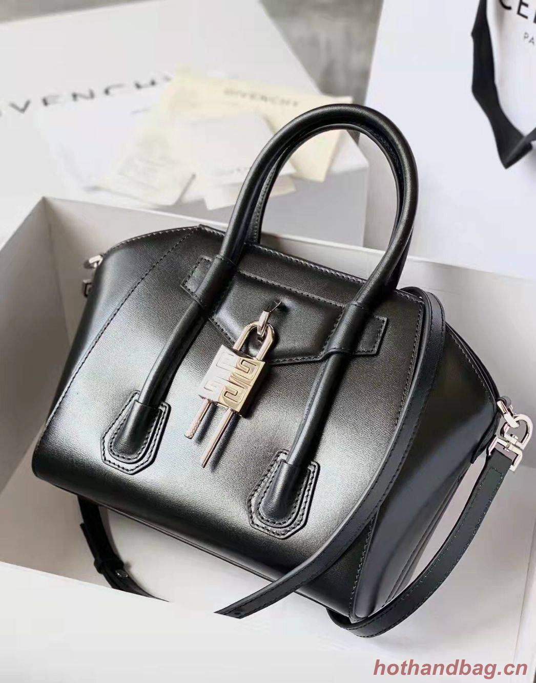 Givenchy Grained Original Calfskin Small Antigona Bag BB0512 Black Givenchy Grained Original Calfskin Small Antigona Bag BB0512 Black