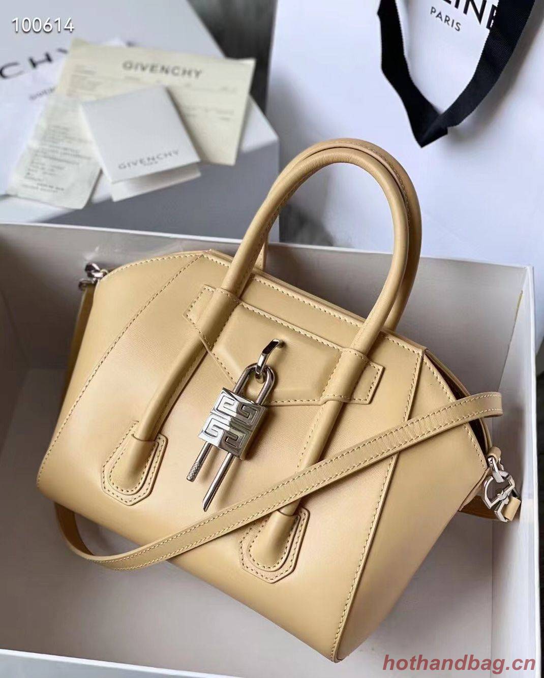 Givenchy Grained Original Calfskin Small Antigona Bag BB0512 Nude Givenchy Grained Original Calfskin Small Antigona Bag BB0512 Nude