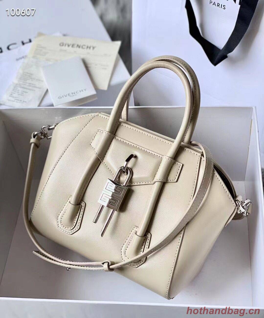 Givenchy Grained Original Calfskin Small Antigona Bag BB0512 Off White Givenchy Grained Original Calfskin Small Antigona Bag BB0512 Off White
