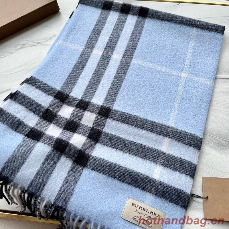 Burberry Scarf B00240 Burberry Scarf B00240