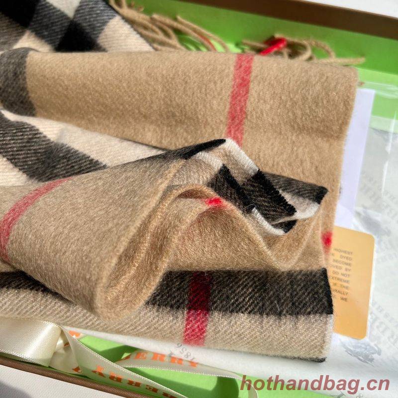 Burberry Scarf B00242 Burberry Scarf B00242