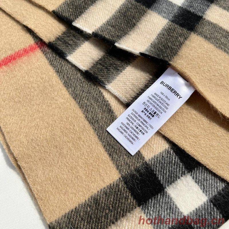 Burberry Scarf B00242 Burberry Scarf B00242