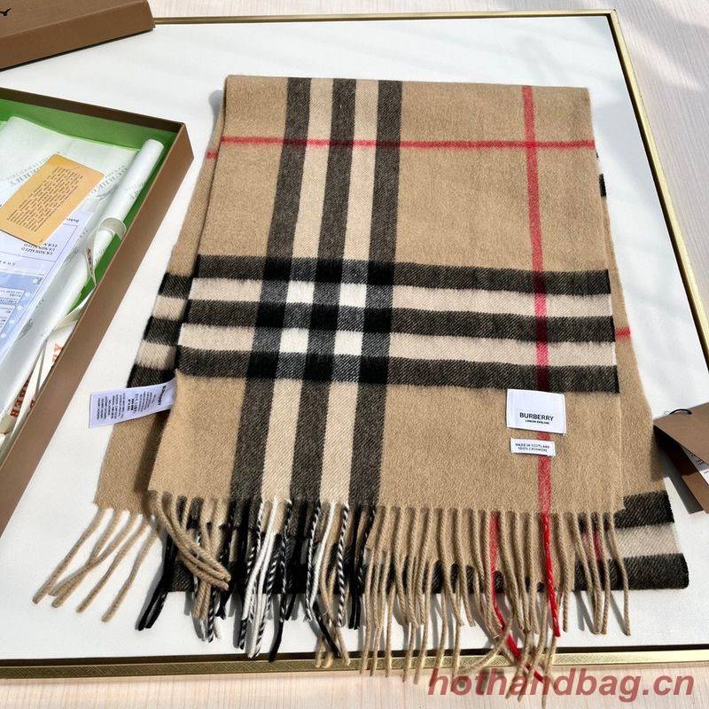 Burberry Scarf B00242 Burberry Scarf B00242