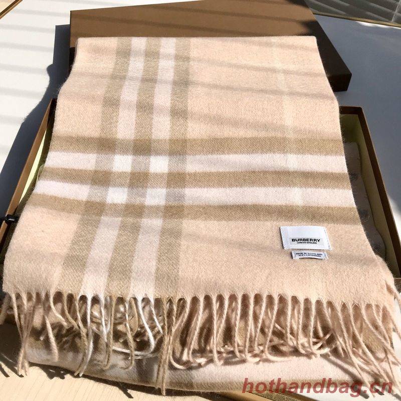 Burberry Scarf B00251 Burberry Scarf B00251