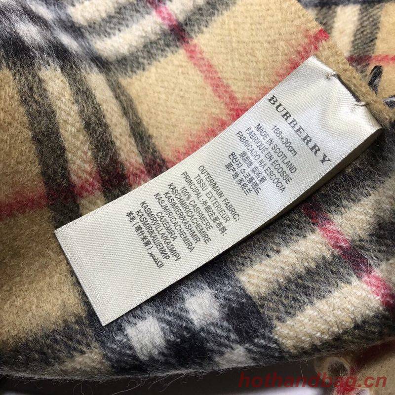 Burberry Scarf B00255 Burberry Scarf B00255