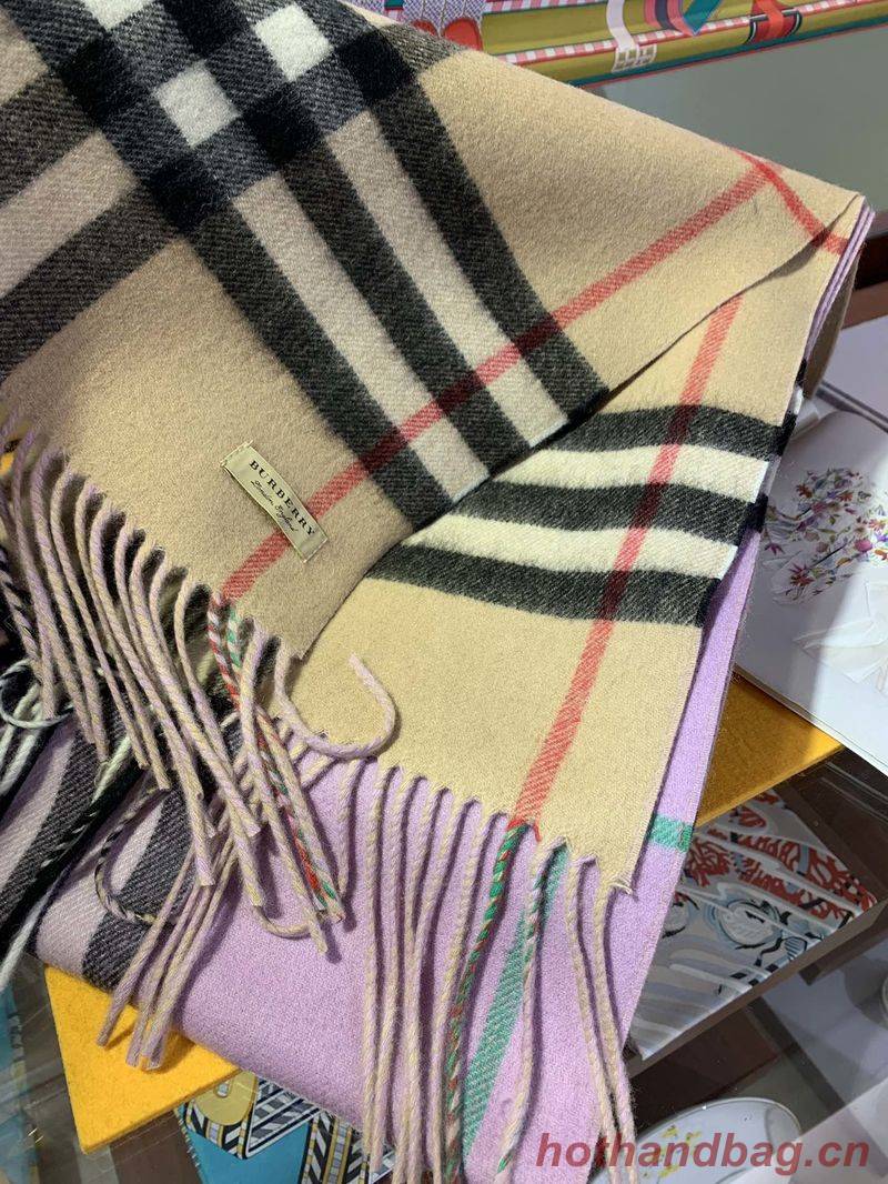 Burberry Scarf B00260 Burberry Scarf B00260