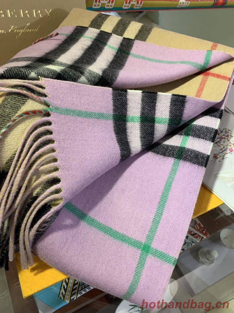 Burberry Scarf B00260 Burberry Scarf B00260