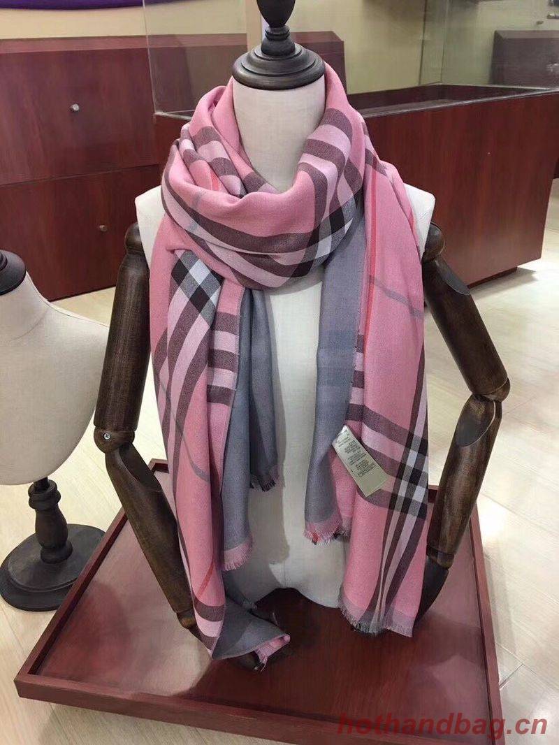 Burberry Scarf B00282 Burberry Scarf B00282