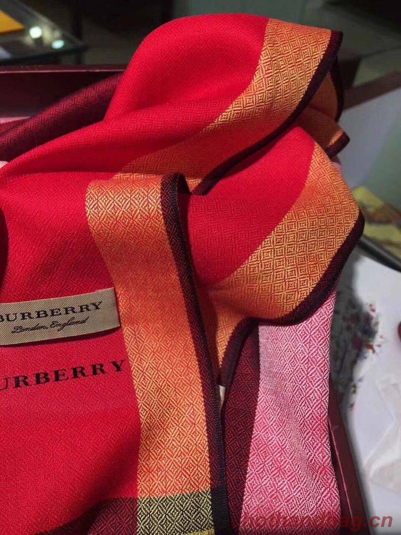 Burberry Scarf B00283 Burberry Scarf B00283