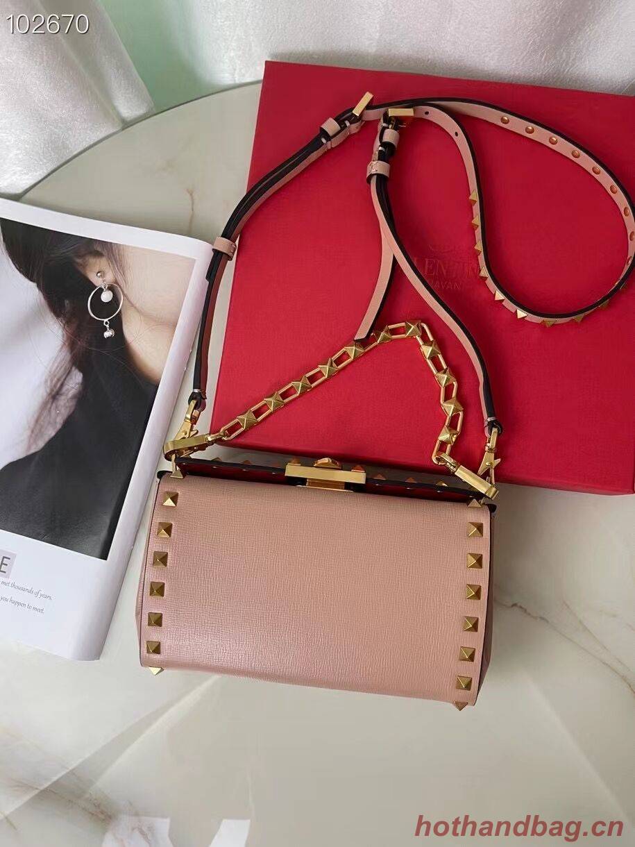 VALENTINO GARAVANI Rockstud Alcove Grain calf shoulder bag V0189 pink VALENTINO GARAVANI Rockstud Alcove Grain calf shoulder bag V0189 pink