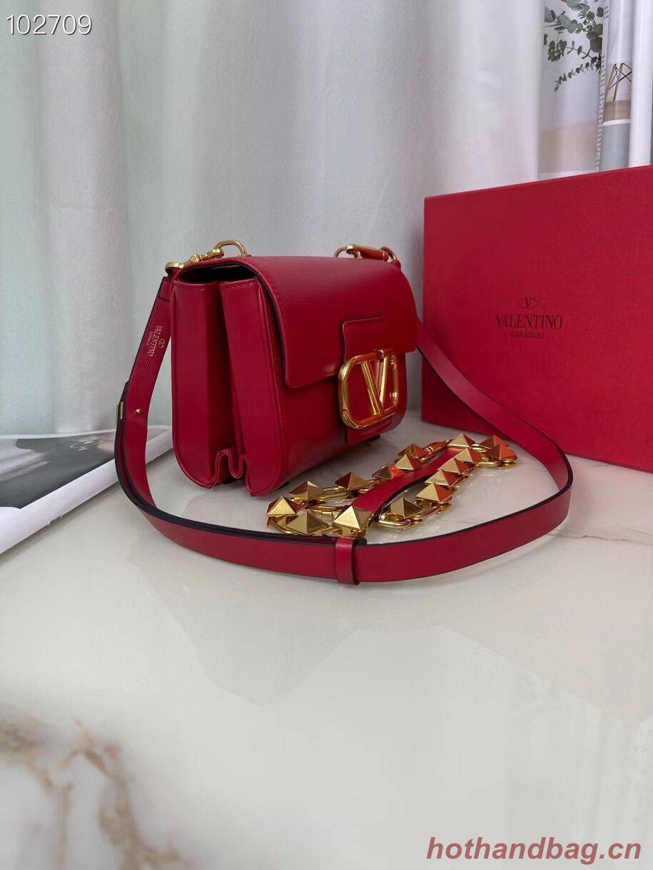 VALENTINO GARAVANI Stud Sign Grained Calfskin Shoulder Bag V0196 red VALENTINO GARAVANI Stud Sign Grained Calfskin Shoulder Bag V0196 red