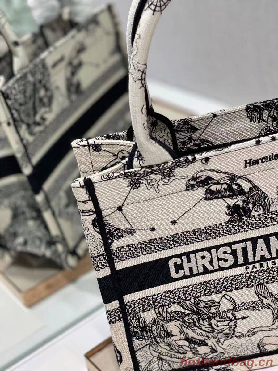 SMALL DIOR BOOK TOTE Embroidery C1331-4 SMALL DIOR BOOK TOTE Embroidery C1331-4