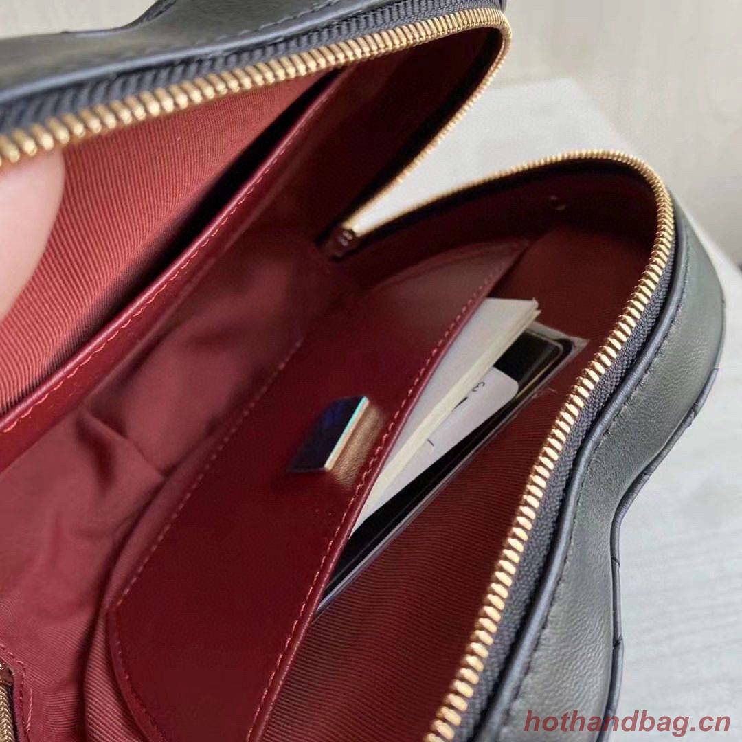 Chanel 2022S Love Heart Original Lambskin Crossbody Chain Bag AS3191Y Black Chanel 2022S Love Heart Original Lambskin Crossbody Chain Bag AS3191Y Black