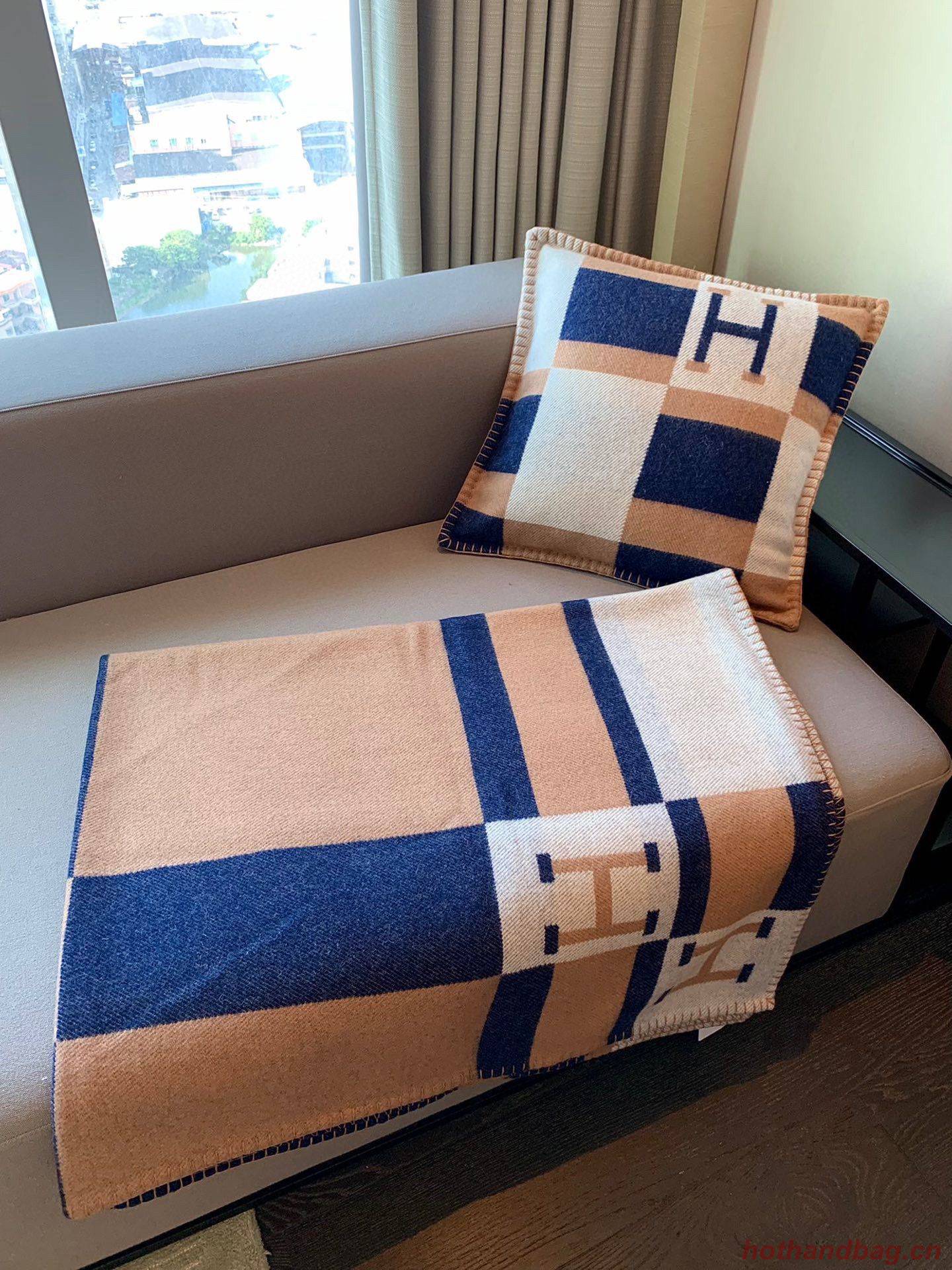 Hermes Pillow 18234 Khaki&Blue Hermes Pillow 18234 Khaki&Blue