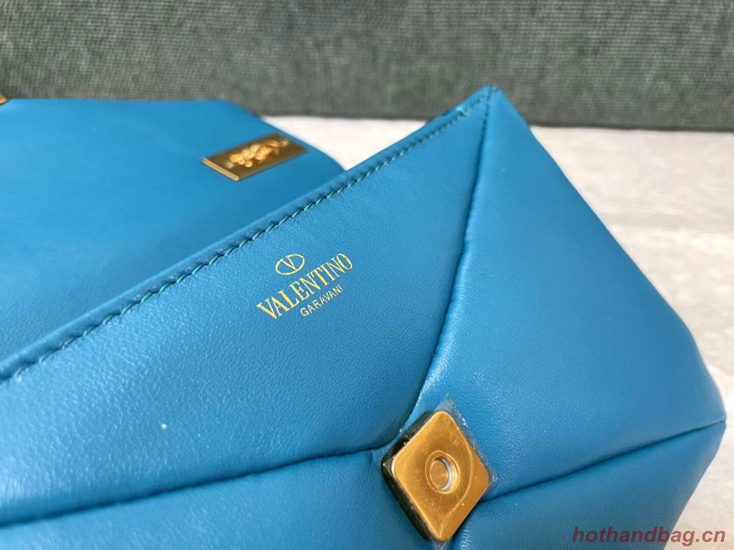 VALENTINO GARAVANI One Stud Sheepskin Shoulder Bag XW0B0K21 blue VALENTINO GARAVANI One Stud Sheepskin Shoulder Bag XW0B0K21 blue
