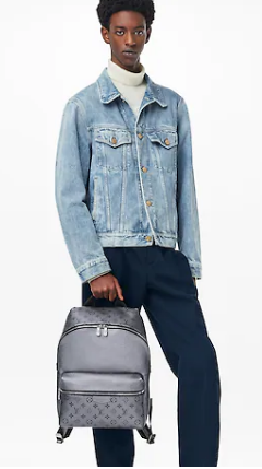 Louis Vuitton DISCOVERY BACKPACK PM M30835 Gunmetal Gray Louis Vuitton DISCOVERY BACKPACK PM M30835 Gunmetal Gray