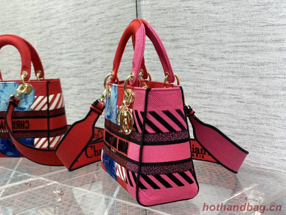 Dior MEDIUM LADY D-LITE BAG Embroidered C0420 rose Dior MEDIUM LADY D-LITE BAG Embroidered C0420 rose