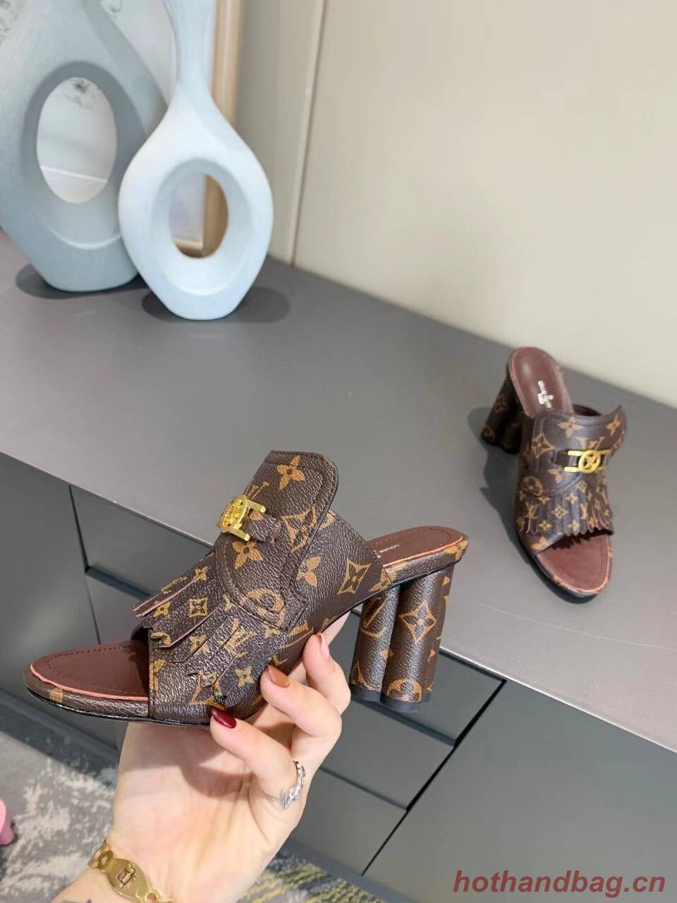 Louis Vuitton Monogram Canvas 7CM Or 10CM heels Slipper LV23017