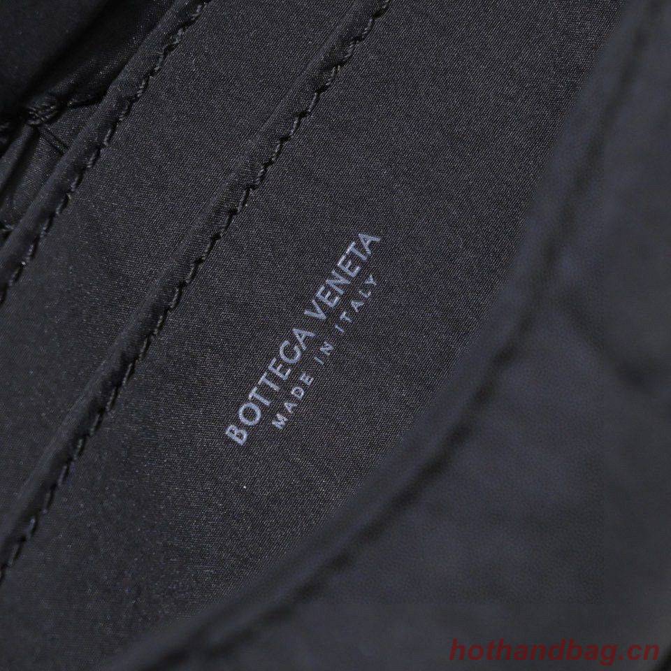 Bottega Veneta CASSETTE Mini Nylon belt bag 8952 Black Bottega Veneta CASSETTE Mini Nylon belt bag 8952 Black