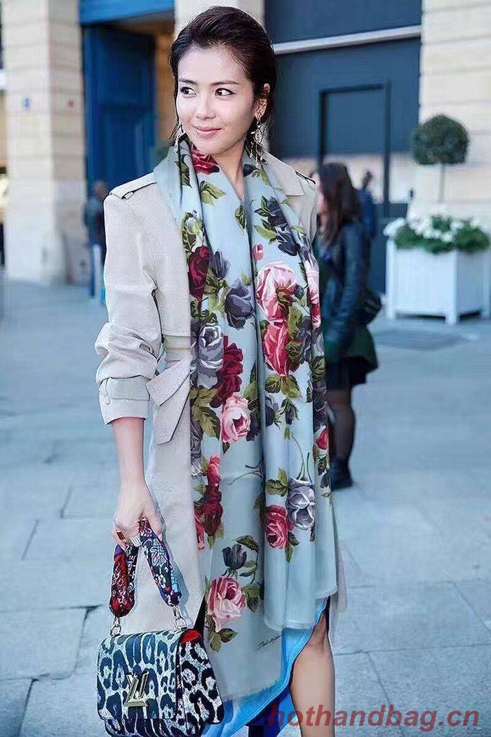 Dolce&Gabbana Scarf DGC00004 Dolce&Gabbana Scarf DGC00004