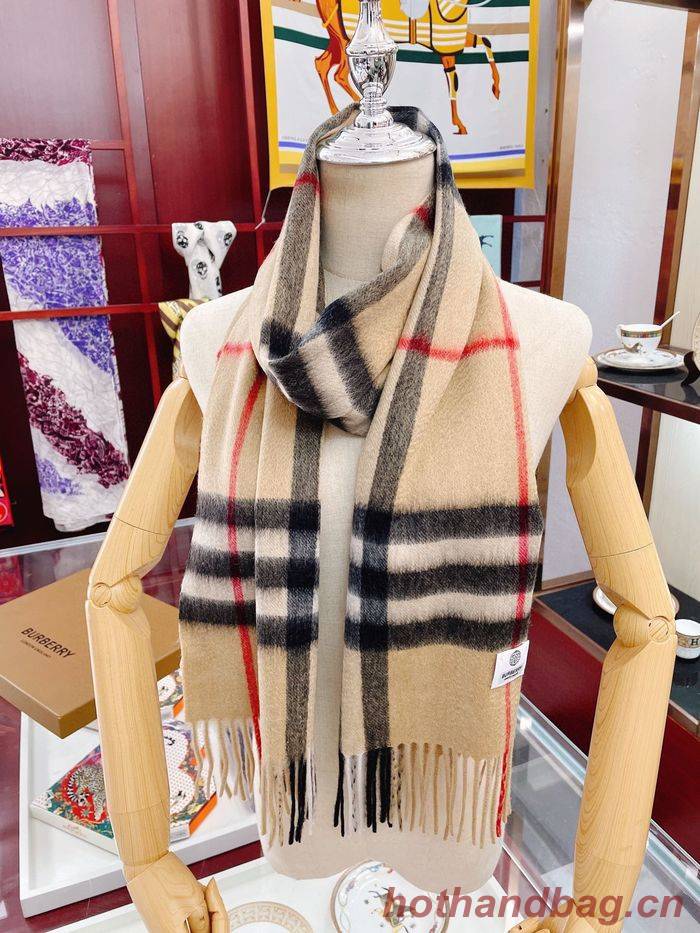 Burberry Scarf BBC00017 Burberry Scarf BBC00017