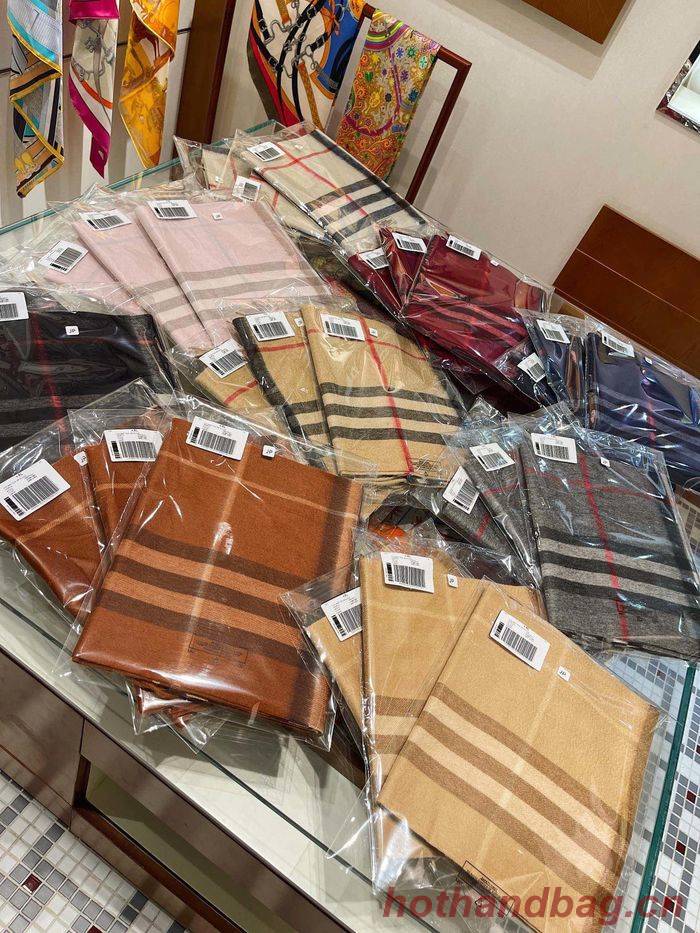 Burberry Scarf BBC00017 Burberry Scarf BBC00017