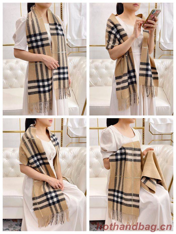 Burberry Scarf BBC00018 Burberry Scarf BBC00018