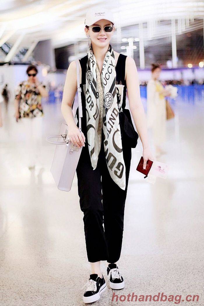 Gucci Scarf GUC00200 Gucci Scarf GUC00200