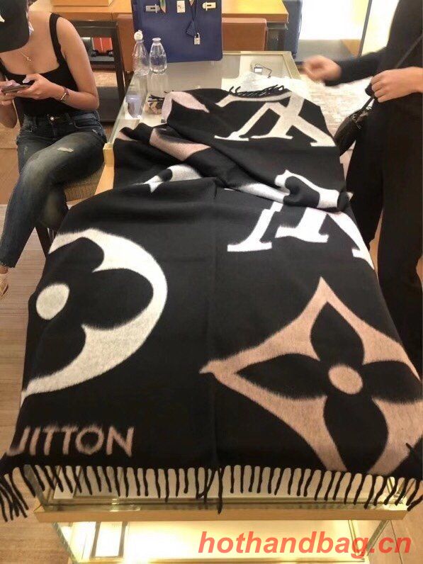 Louis Vuitton Scarf LVC00349