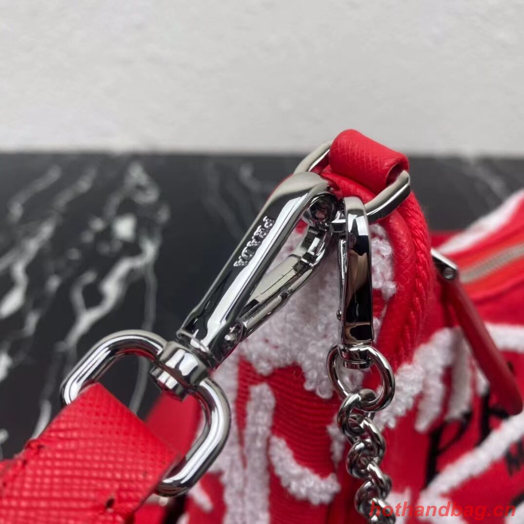 Prada Re-Edition 2006 embroidered drill shoulder bag 1BH204 red Prada Re-Edition 2006 embroidered drill shoulder bag 1BH204 red
