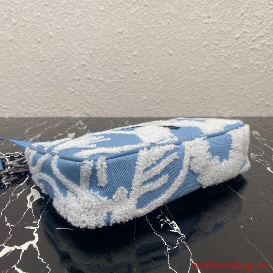 Prada Re-Edition 2006 embroidered drill shoulder bag 1BH204 sky blue Prada Re-Edition 2006 embroidered drill shoulder bag 1BH204 sky blue