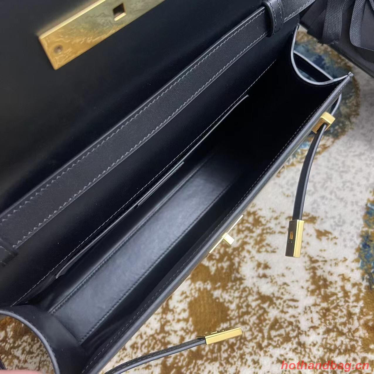 Yves Saint Laurent Manhattan leather shoulder bag Y85136 Black Yves Saint Laurent Manhattan leather shoulder bag Y85136 Black