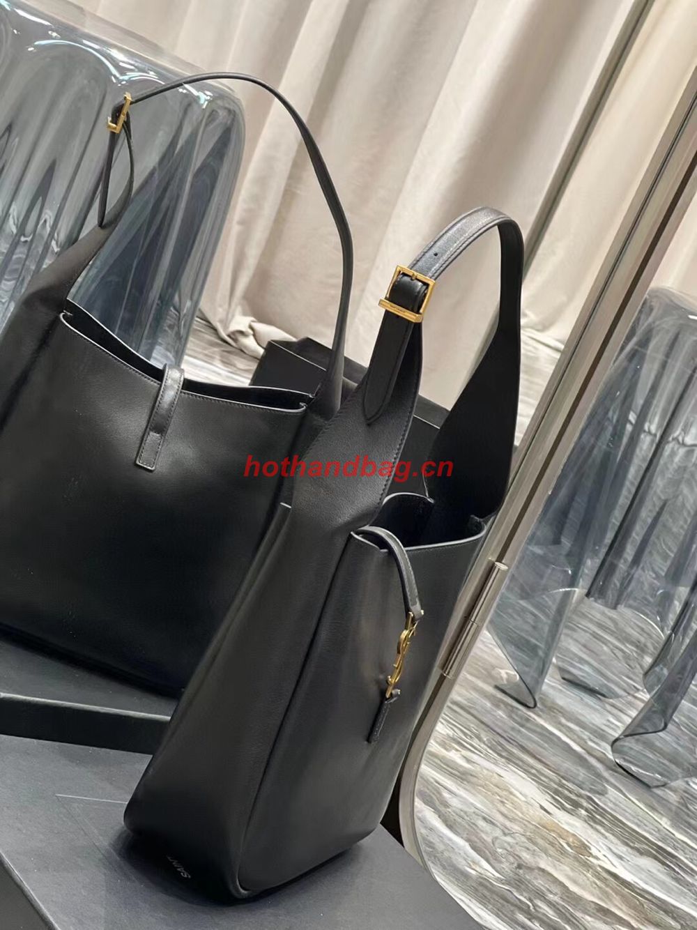 SAINT LAUREN LE 5 A 7 SOFT SMALL HOBO BAG IN SMOOTH LEATHER 713938 black SAINT LAUREN LE 5 A 7 SOFT SMALL HOBO BAG IN SMOOTH LEATHER 713938 black