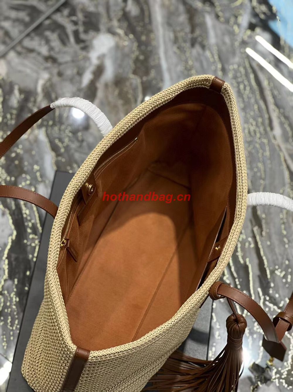 SAINT LAURENT PANIER MEDIUM BAG IN RAFFIA Y811502 TAUPE SAINT LAURENT PANIER MEDIUM BAG IN RAFFIA Y811502 TAUPE