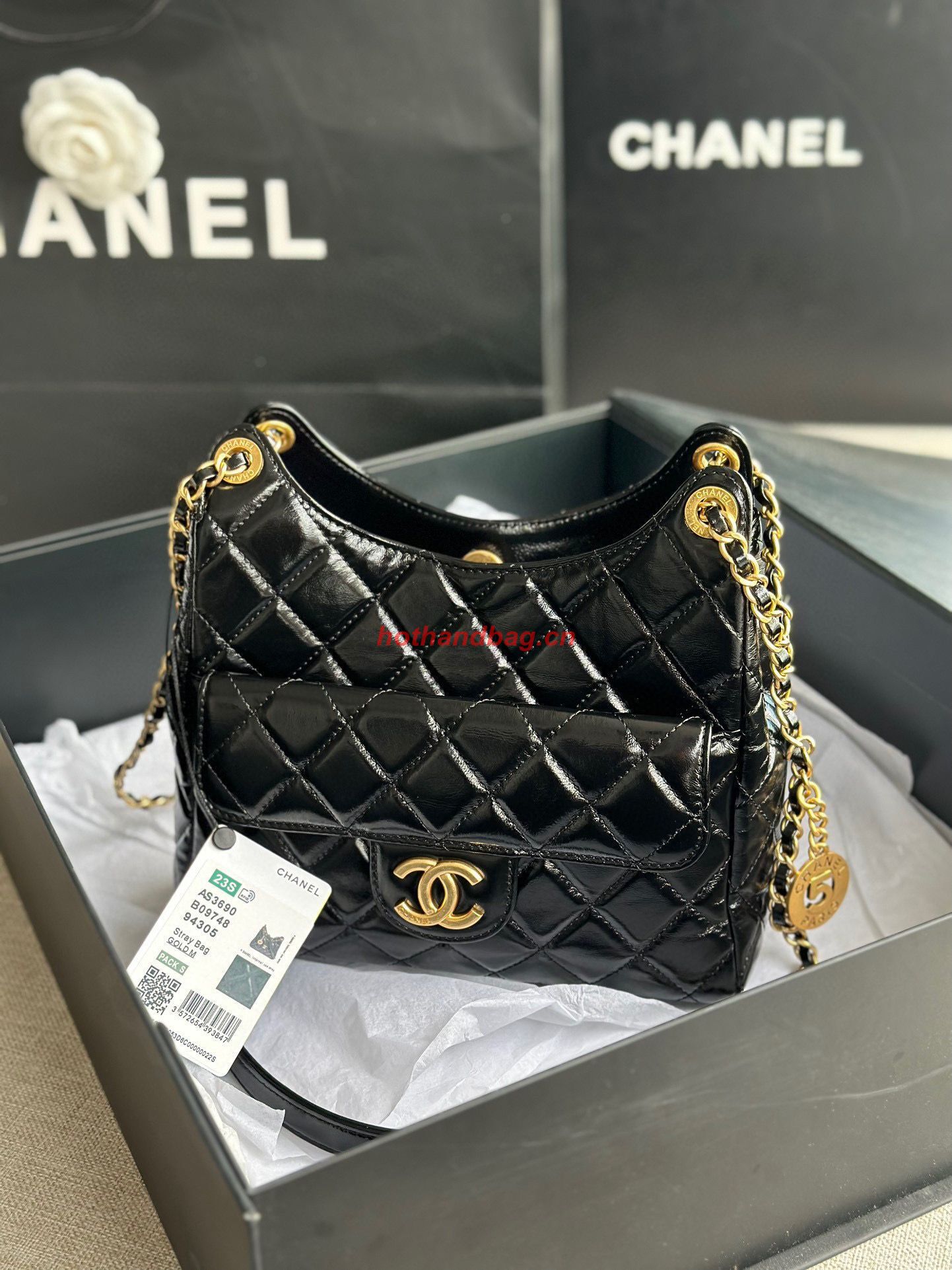 CHANEL 2023 HANDBAG Shiny Calfskin AS3609 Black & gold-Tone Metal CHANEL 2023 HANDBAG Shiny Calfskin AS3609 Black & gold-Tone Metal