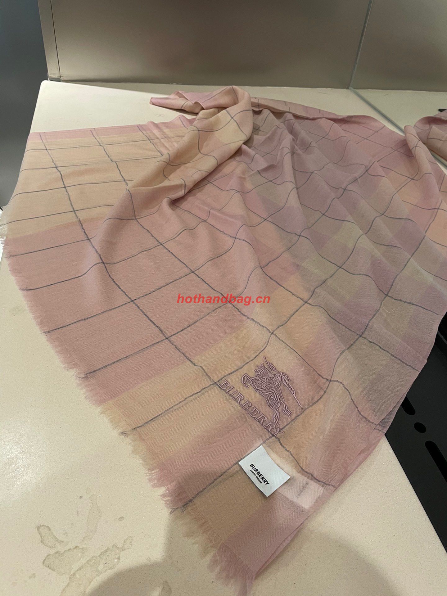 Burberry Wool Scarf BB6320 Pink Burberry Wool Scarf BB6320 Pink