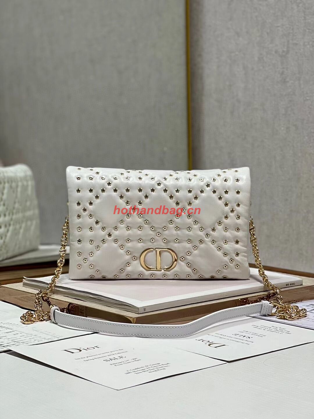 DIOR CARO MACROCANNAGE POUCH Macrocannage Calfskin with Star Motif S5135BB white DIOR CARO MACROCANNAGE POUCH Macrocannage Calfskin with Star Motif S5135BB white