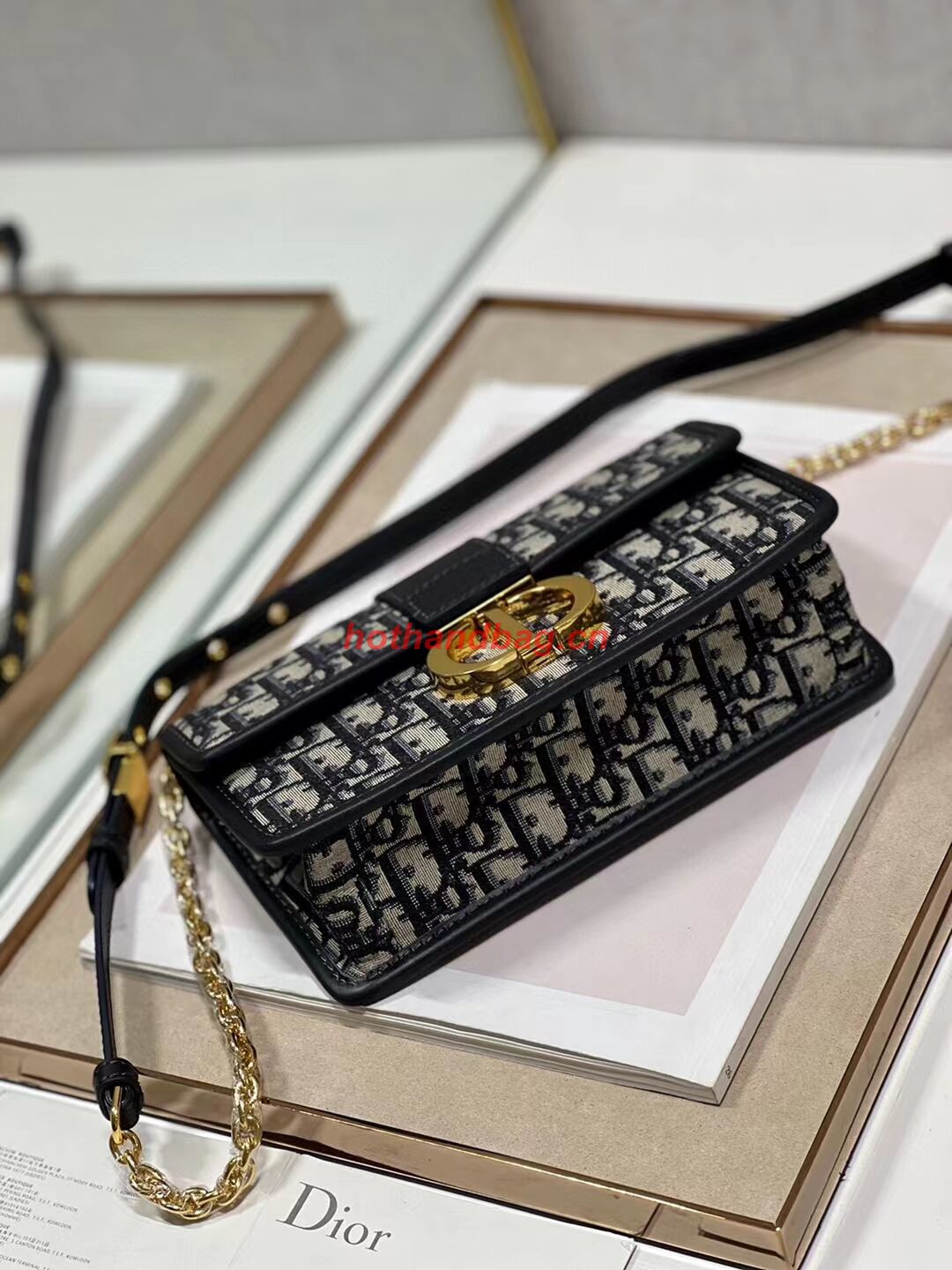 30 MONTAIGNE EAST-WEST BAG WITH CHAIN Blue Dior Oblique Jacquard M9334 30 MONTAIGNE EAST-WEST BAG WITH CHAIN Blue Dior Oblique Jacquard M9334