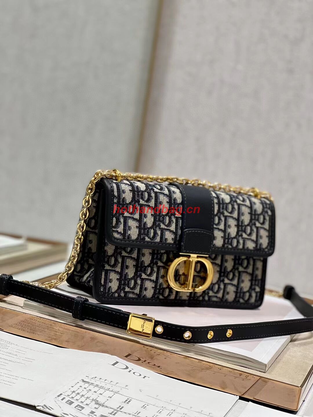 30 MONTAIGNE EAST-WEST BAG WITH CHAIN Blue Dior Oblique Jacquard M9334 30 MONTAIGNE EAST-WEST BAG WITH CHAIN Blue Dior Oblique Jacquard M9334