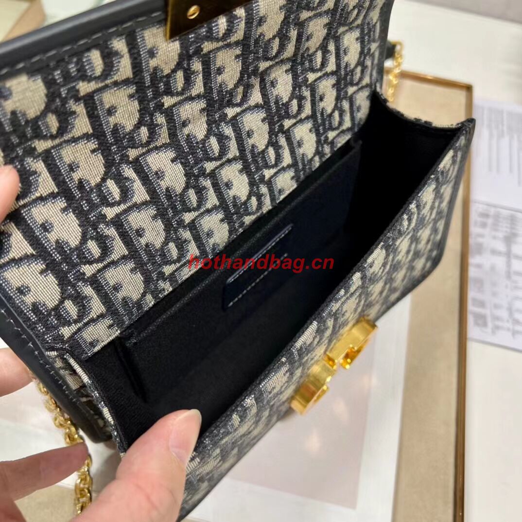 30 MONTAIGNE EAST-WEST BAG WITH CHAIN Blue Dior Oblique Jacquard M9334 30 MONTAIGNE EAST-WEST BAG WITH CHAIN Blue Dior Oblique Jacquard M9334