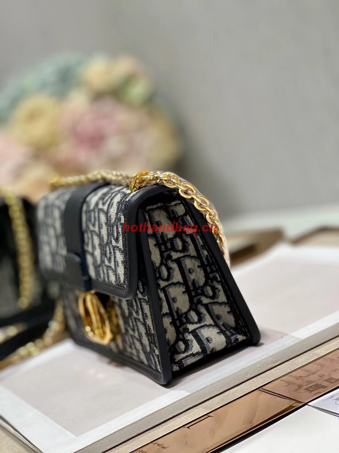 30 MONTAIGNE EAST-WEST BAG WITH CHAIN Blue Dior Oblique Jacquard M9334 30 MONTAIGNE EAST-WEST BAG WITH CHAIN Blue Dior Oblique Jacquard M9334