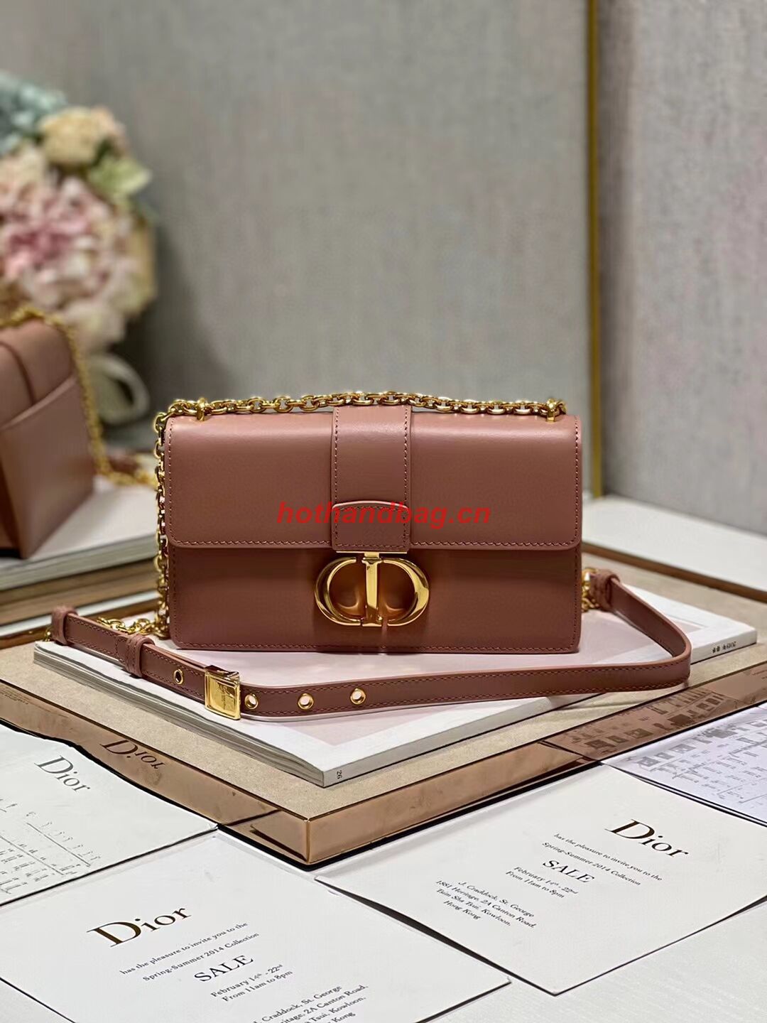 DIOR 30 MONTAIGNE EAST-WEST BAG WITH CHAIN Calfskin M9334 pink DIOR 30 MONTAIGNE EAST-WEST BAG WITH CHAIN Calfskin M9334 pink