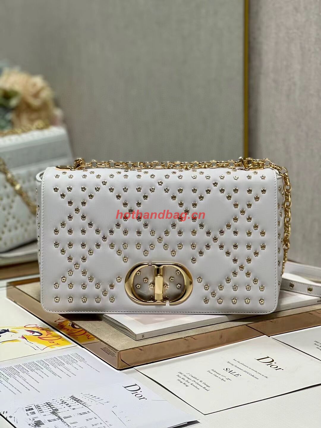 DIOR CARO MACROCANNAGE POUCH Macrocannage Calfskin with Star Motif C3136 white&gold DIOR CARO MACROCANNAGE POUCH Macrocannage Calfskin with Star Motif C3136 white&gold