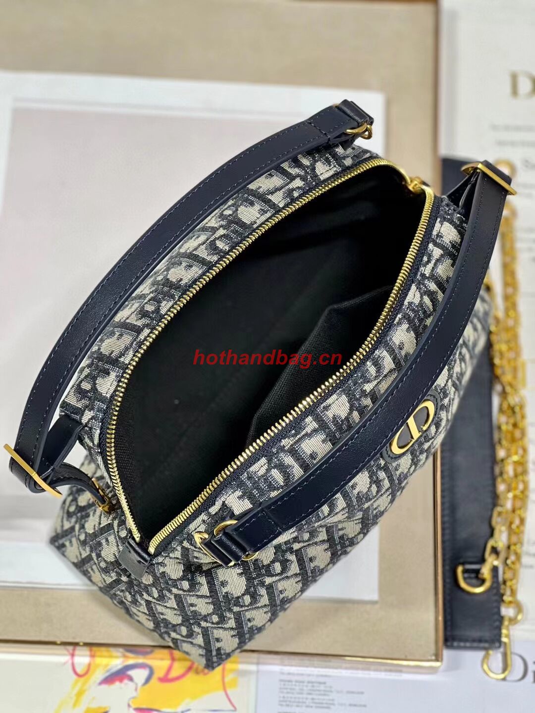 LADY DIOR TOP HANDLE MEDIUM BAG Blue Dior Oblique Jacquard C0656 LADY DIOR TOP HANDLE MEDIUM BAG Blue Dior Oblique Jacquard C0656