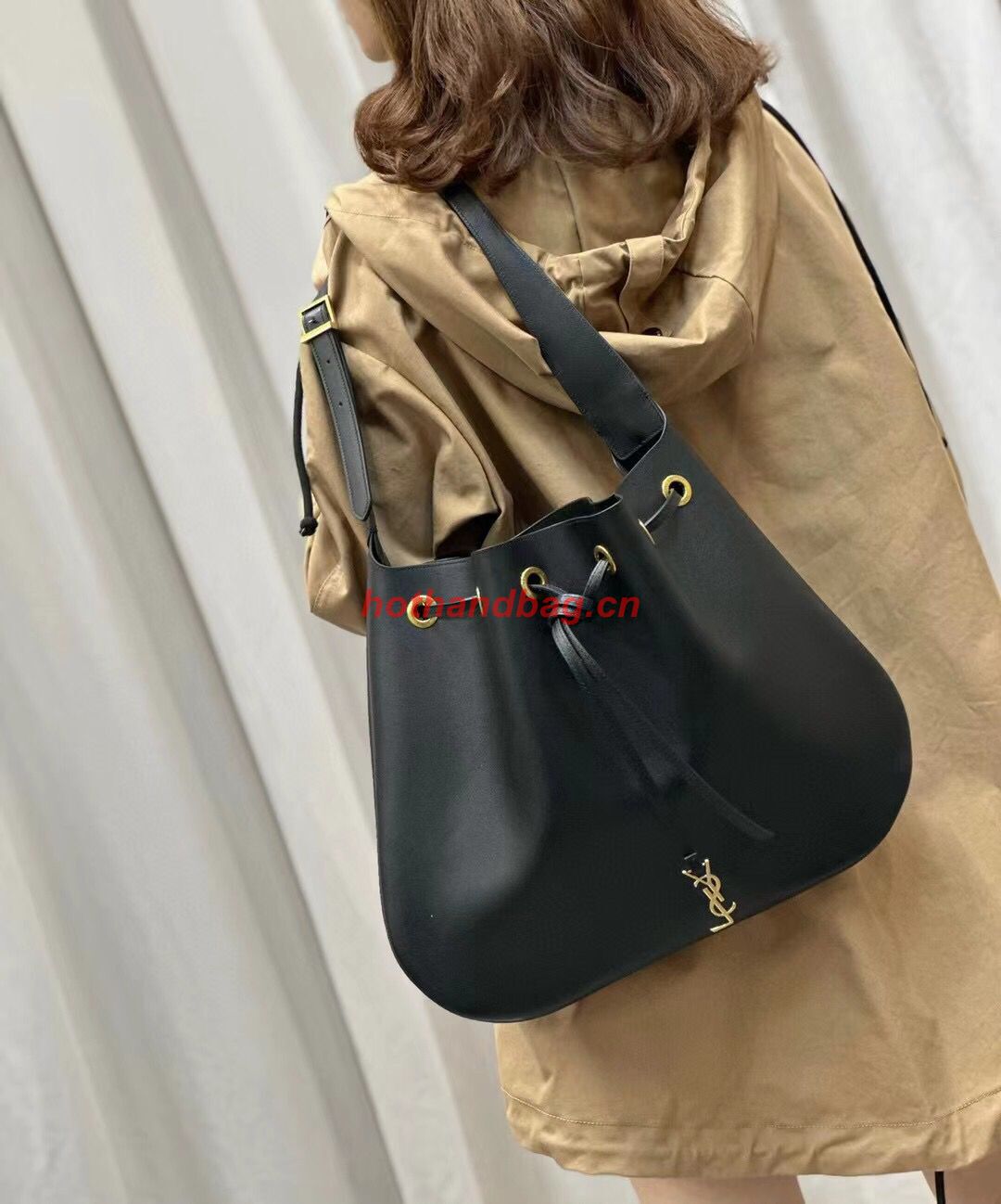 SAINT LAUREN PARIS VII LARGE FLAT HOBO BAG IN SMOOTH LEATHER 697941 black SAINT LAUREN PARIS VII LARGE FLAT HOBO BAG IN SMOOTH LEATHER 697941 black