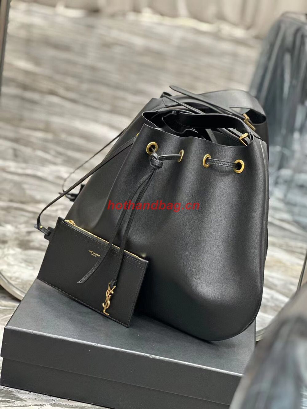 SAINT LAUREN PARIS VII LARGE FLAT HOBO BAG IN SMOOTH LEATHER 697941 black SAINT LAUREN PARIS VII LARGE FLAT HOBO BAG IN SMOOTH LEATHER 697941 black