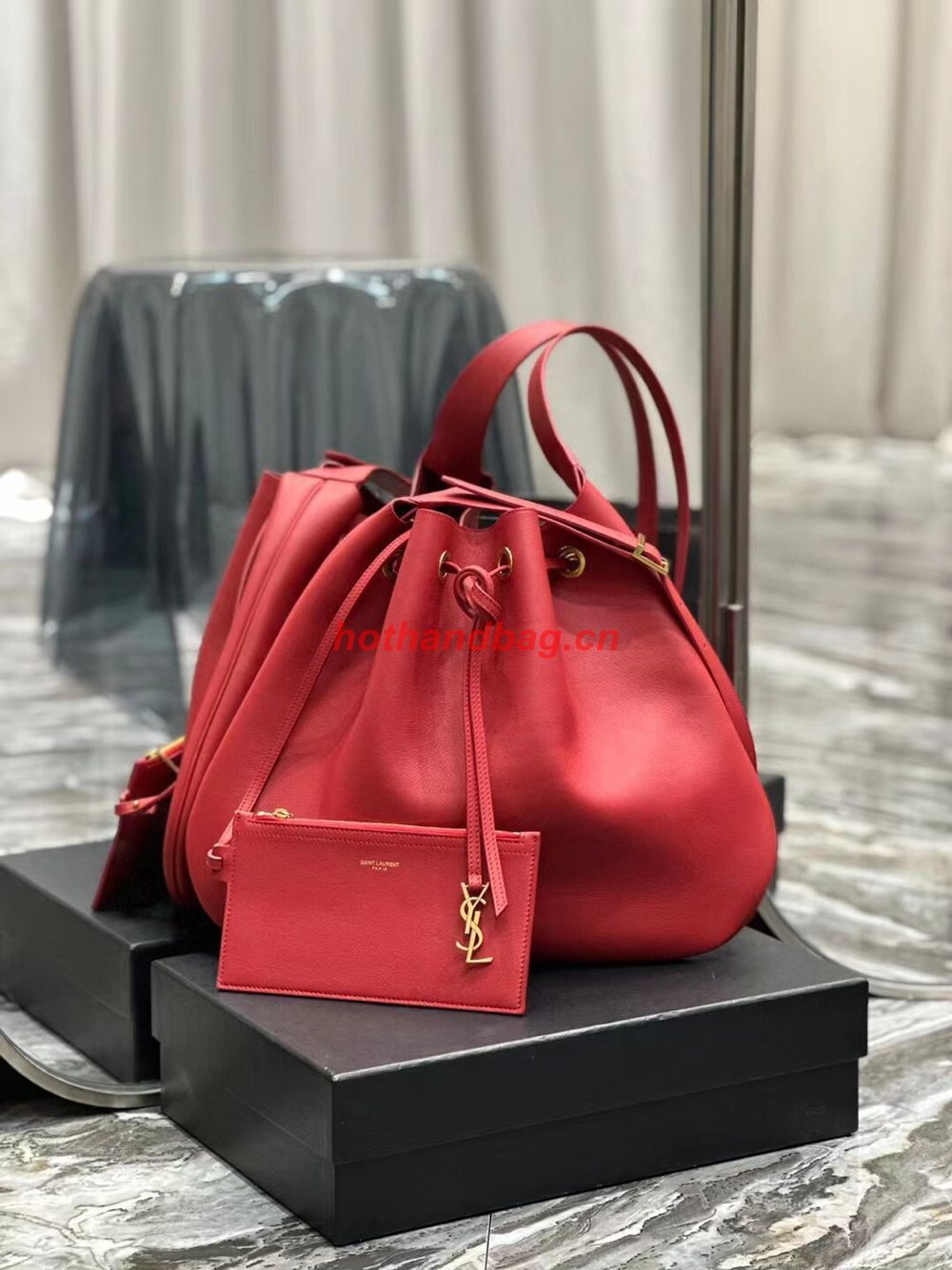 SAINT LAUREN PARIS VII LARGE FLAT HOBO BAG IN SMOOTH LEATHER 697941 red SAINT LAUREN PARIS VII LARGE FLAT HOBO BAG IN SMOOTH LEATHER 697941 red