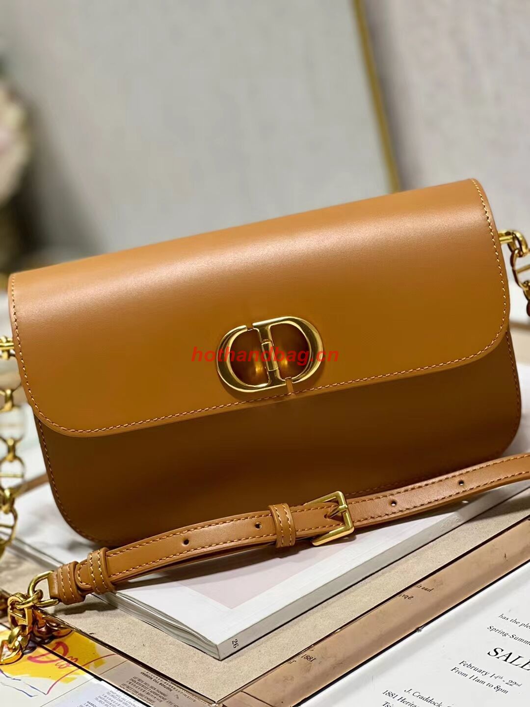 Dior 30 MONTAIGNE AVENUE BAG Dusty Box Calfskin M9260 BROWN Dior 30 MONTAIGNE AVENUE BAG Dusty Box Calfskin M9260 BROWN