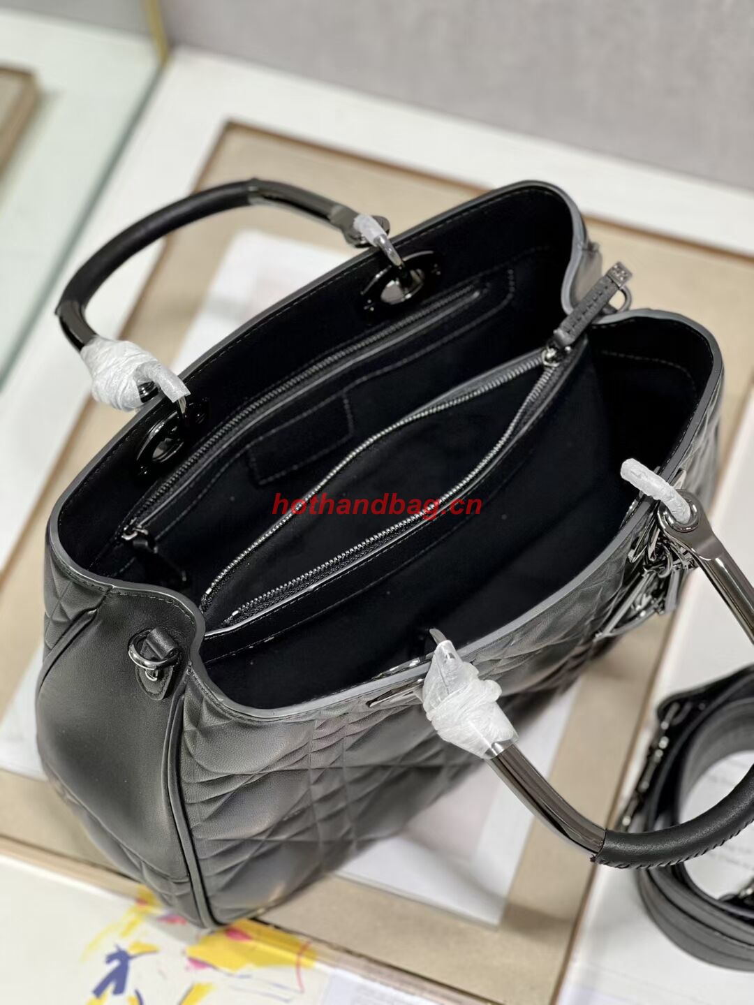 LADY DIOR TOP HANDLE MEDIUM BAG Cannage Lambskin C9226 BLACK&BLACK LADY DIOR TOP HANDLE MEDIUM BAG Cannage Lambskin C9226 BLACK&BLACK